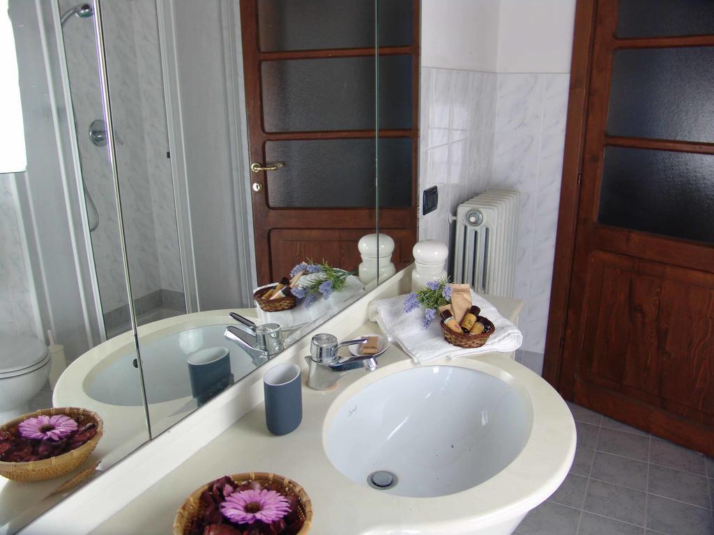 Casa Vacanze Cascina Campagnola Pozzolengo Luaran gambar